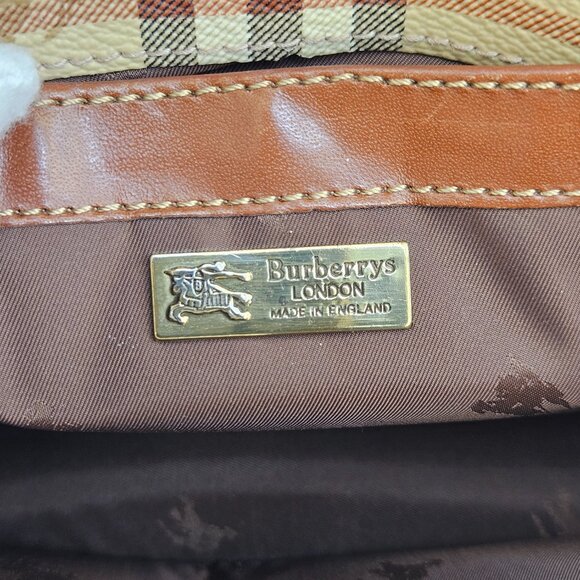 Burberry Brown Leather clutch - Picture 3 of 17